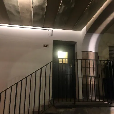 Royal Mile Famous Canongate Flat Edinburgh Exterior photo